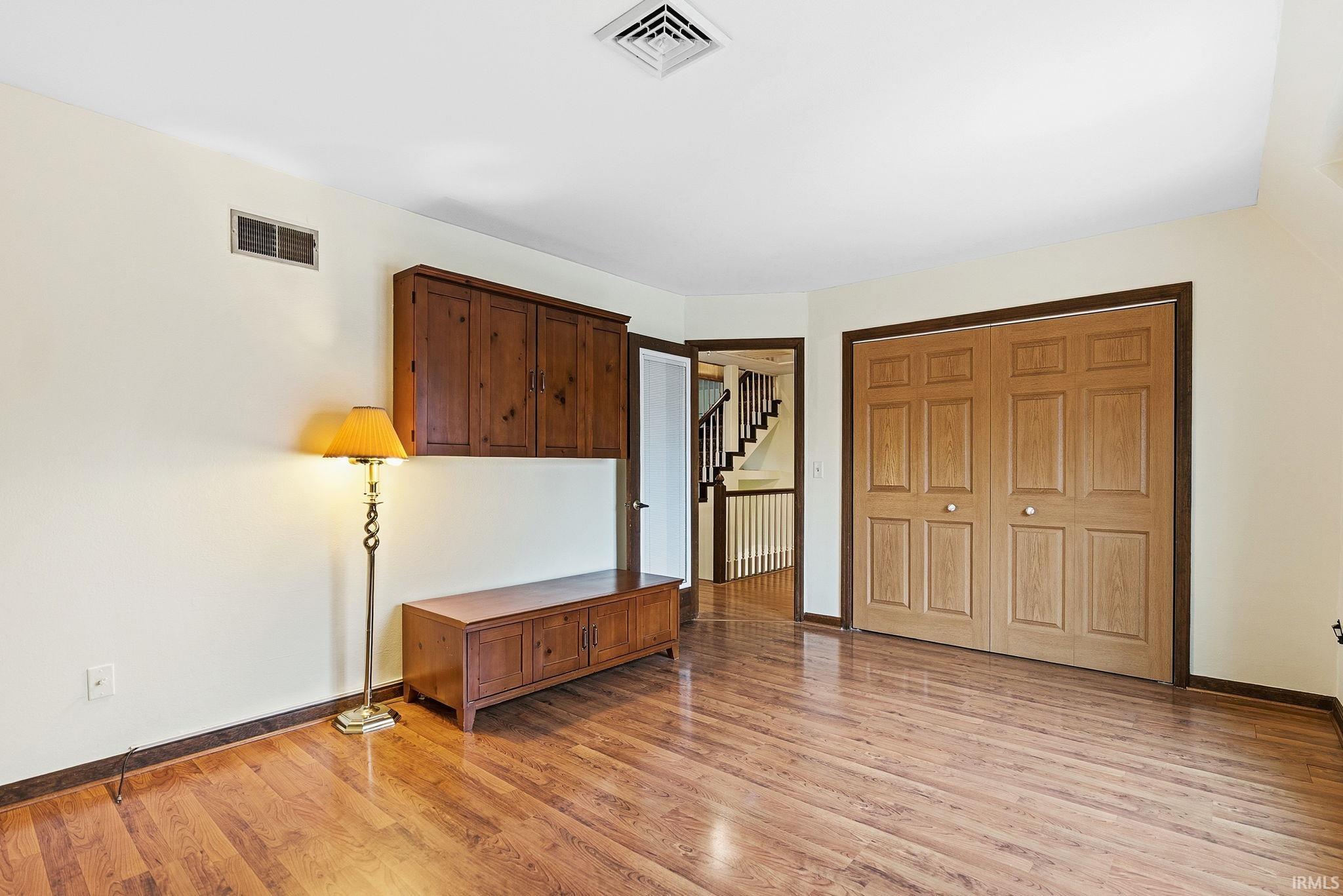 1910 Deer Trail Warsaw IN 46580