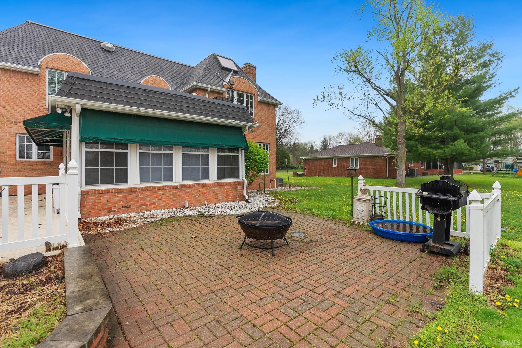 1910 Deer Trail Warsaw IN 46580