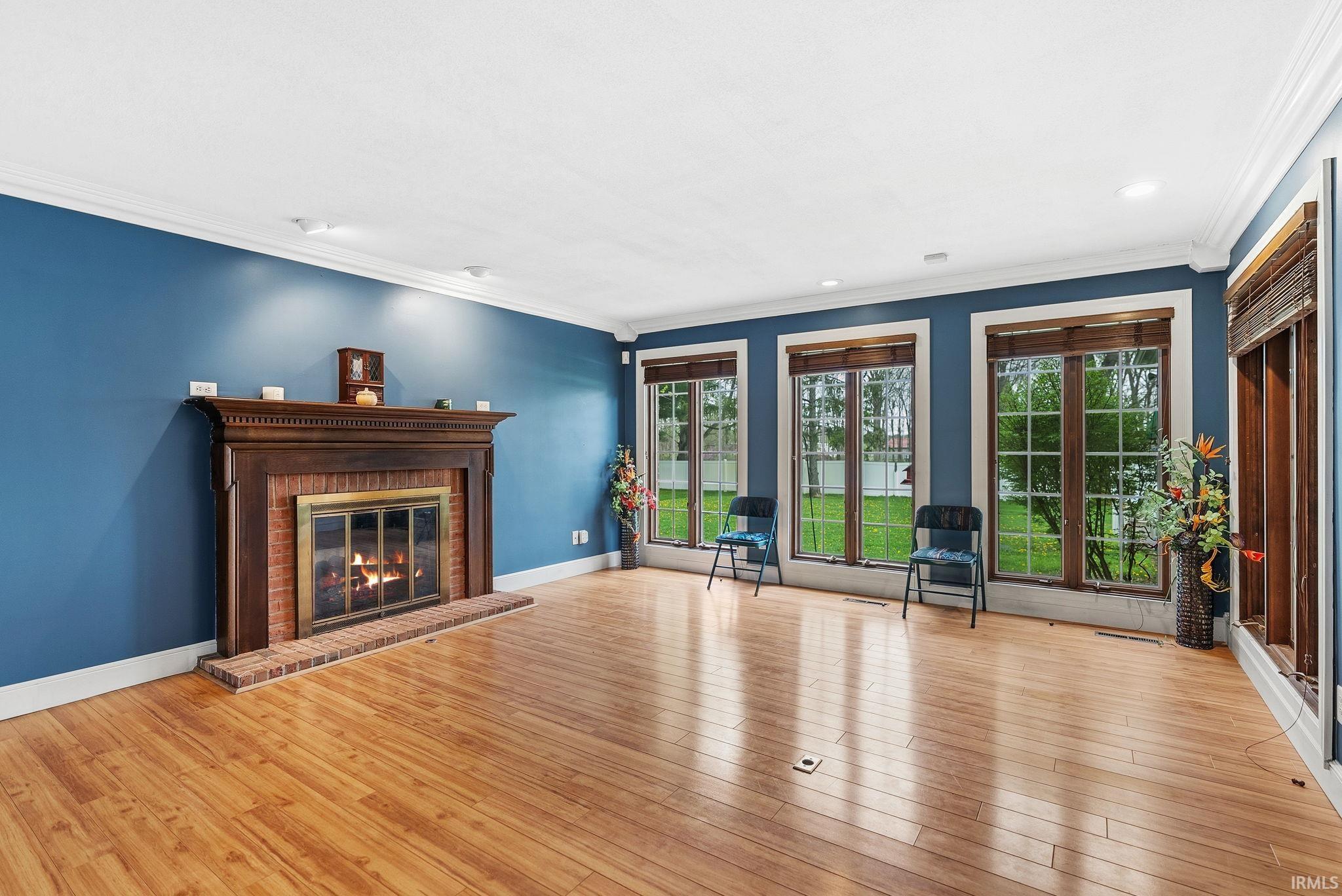 1910 Deer Trail Warsaw IN 46580