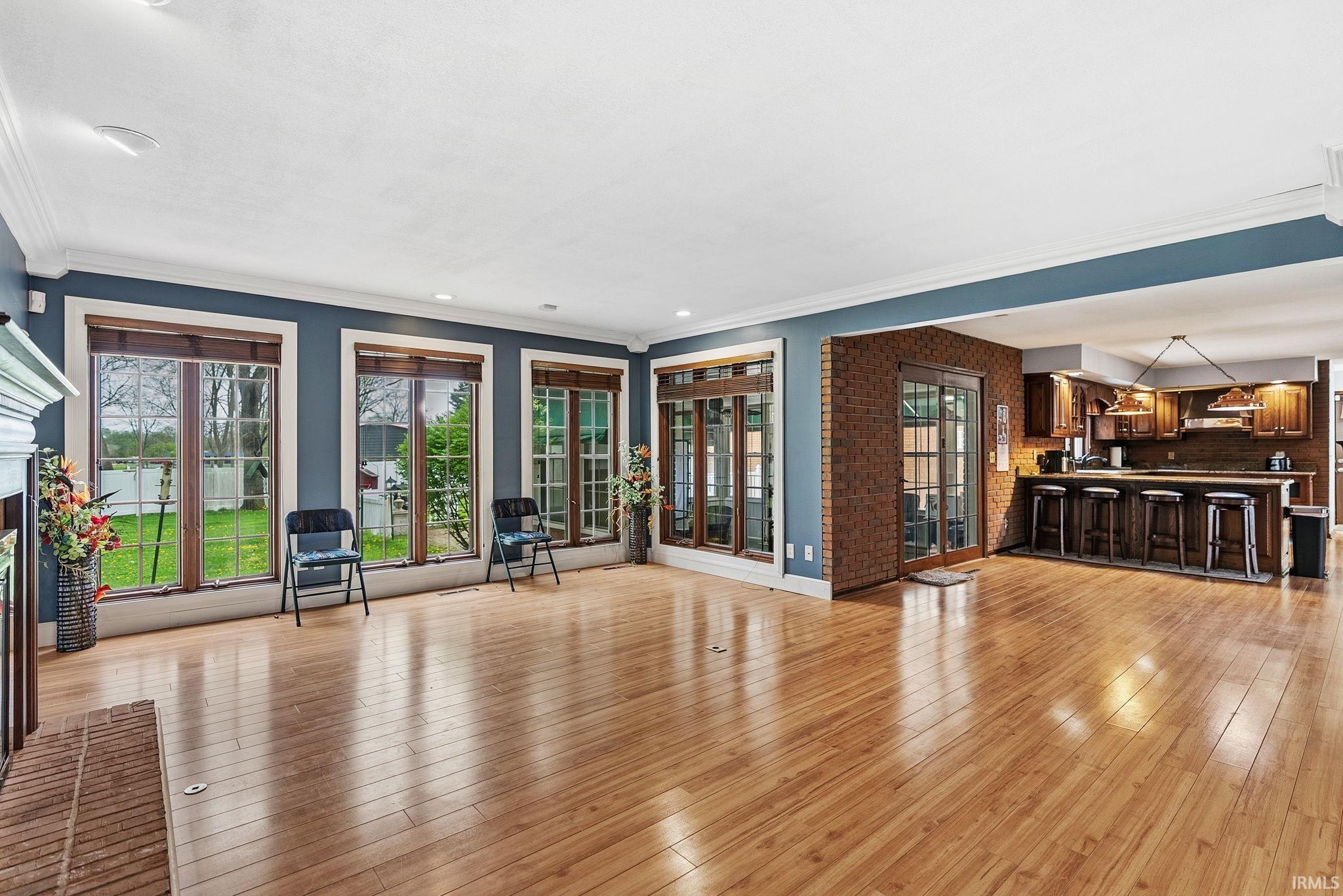 1910 Deer Trail Warsaw IN 46580