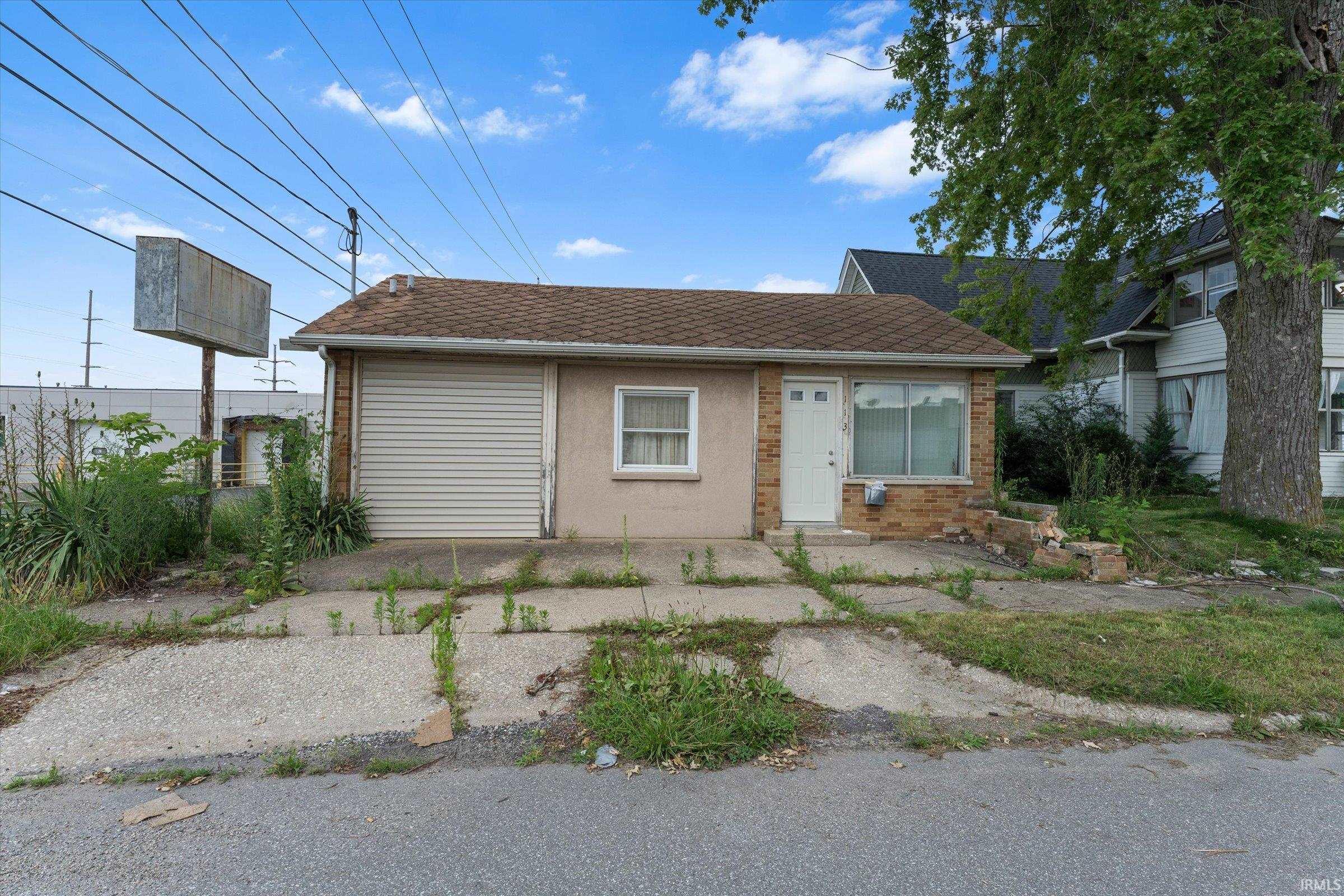 113 W Fairview Avenue South Bend IN 46614