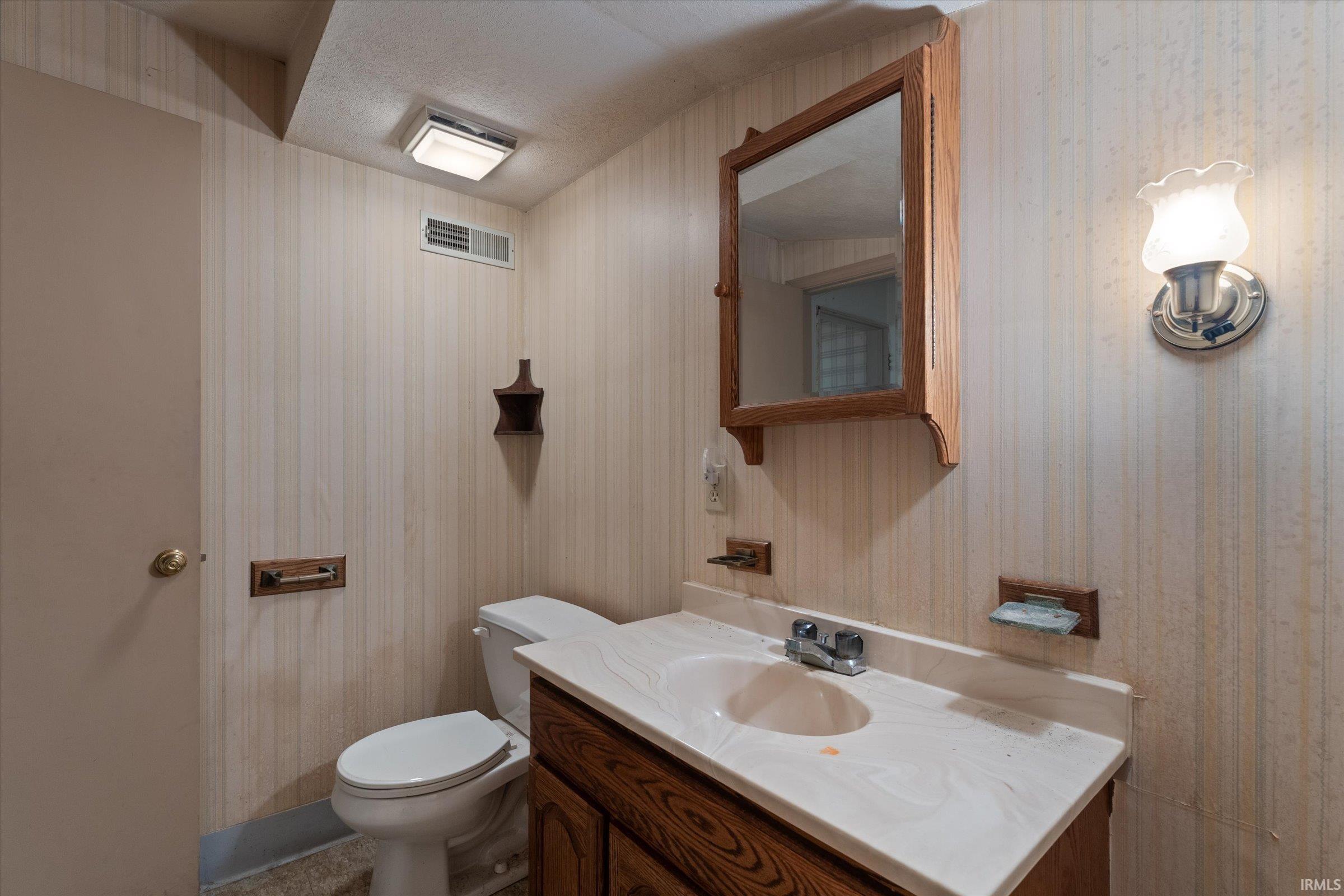 113 W Fairview Avenue South Bend IN 46614