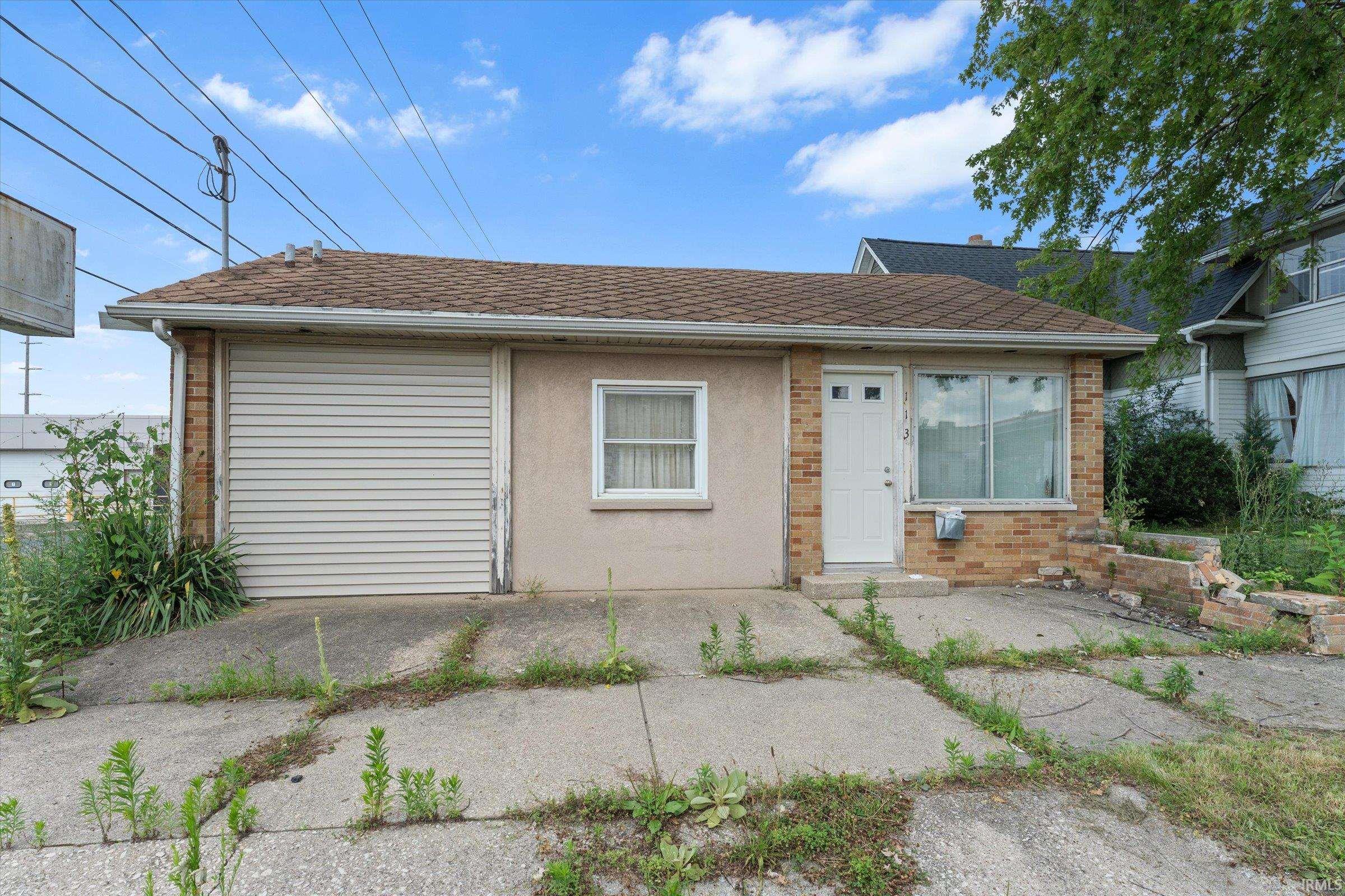 113 W Fairview Avenue South Bend IN 46614