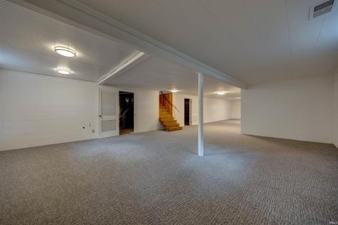 45 12th Street Tell City IN 47586