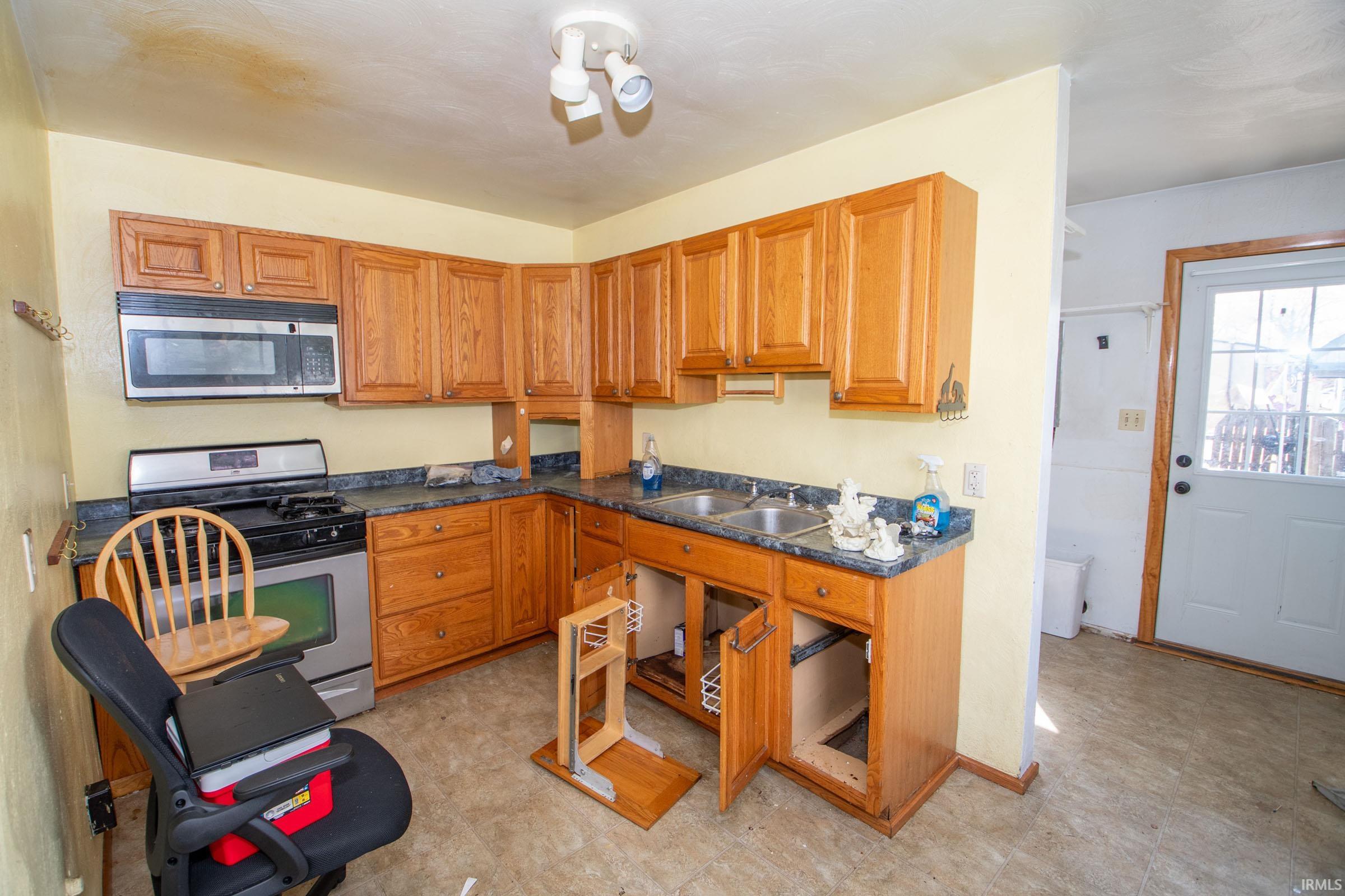 1001 Hubbard Avenue Mishawaka IN 46544