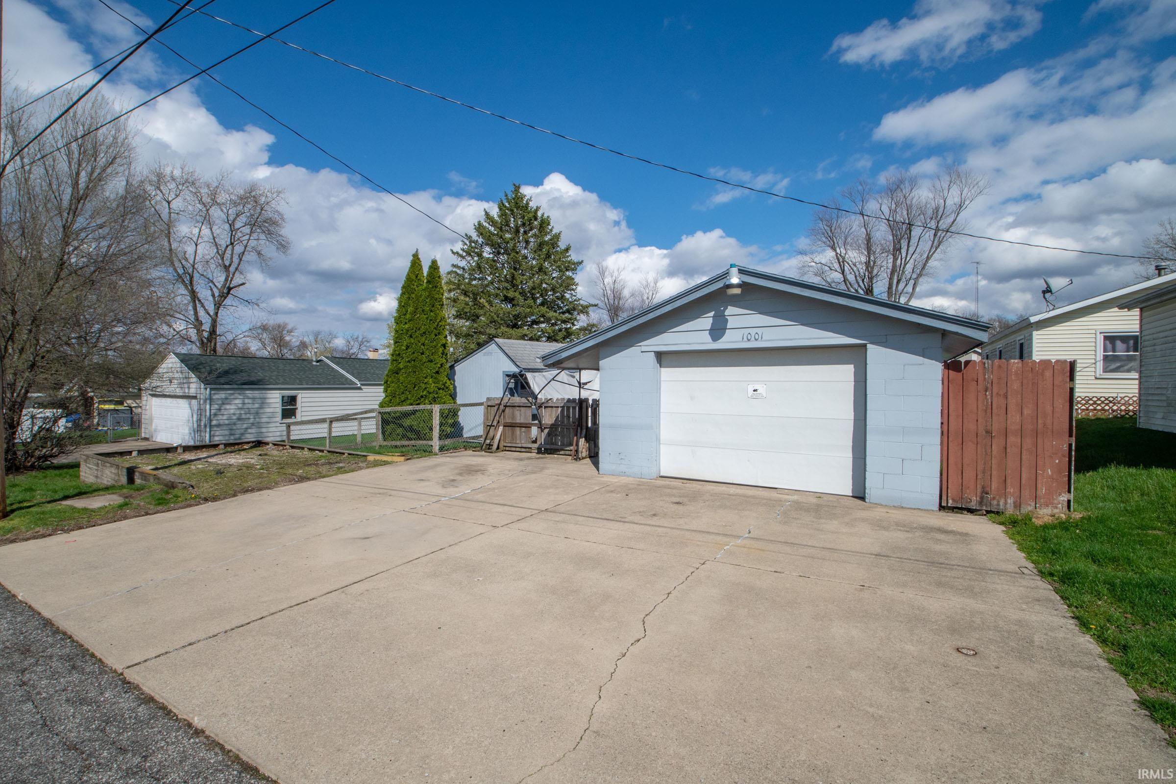 1001 Hubbard Avenue Mishawaka IN 46544