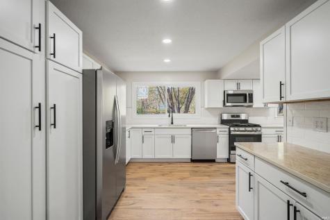 6207 Woodcliff Court Kokomo IN 46901
