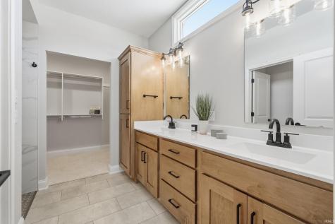 9331 Fuji Cove Fort Wayne IN 46835