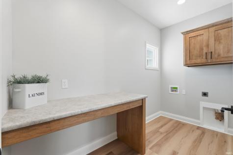 9331 Fuji Cove Fort Wayne IN 46835