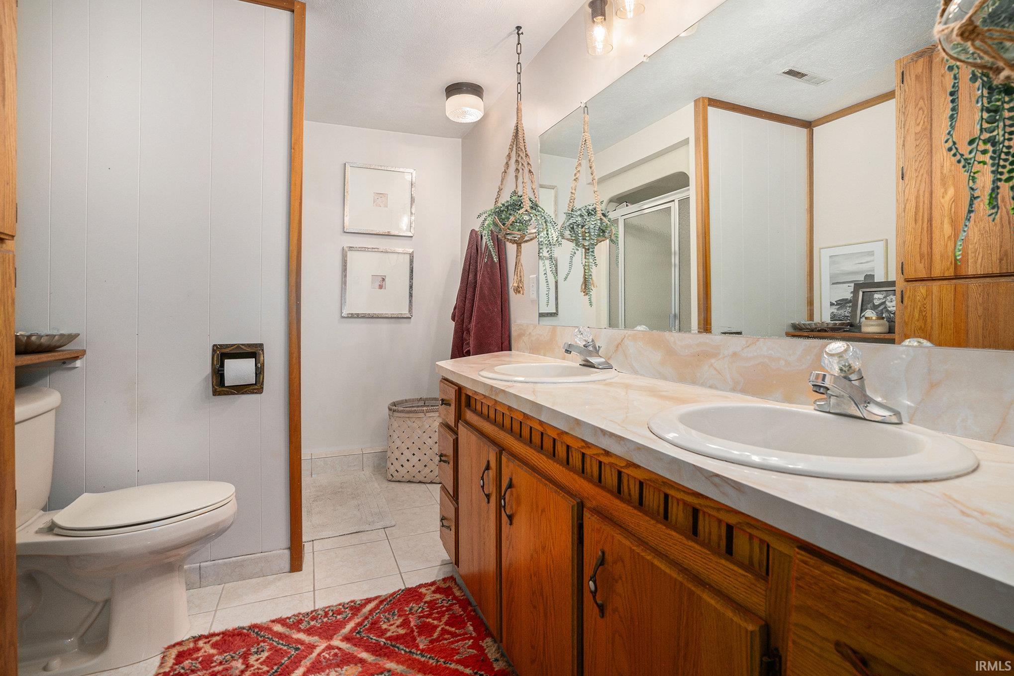 16015 County Road 4 Bristol IN 46507