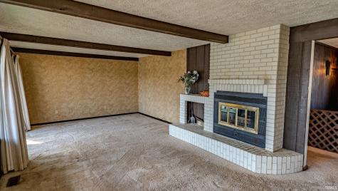 3962 E Lake Road 26 W Monticello IN 47960