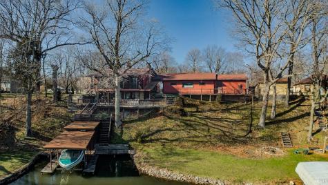 3962 E Lake Road 26 W Monticello IN 47960