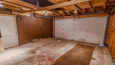 3962 E Lake Road 26 W Monticello IN 47960