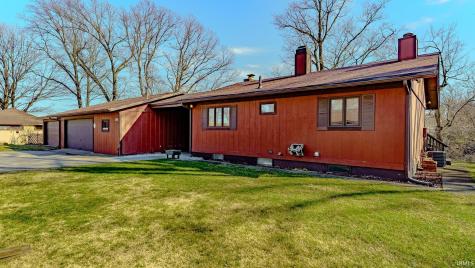 3962 E Lake Road 26 W Monticello IN 47960