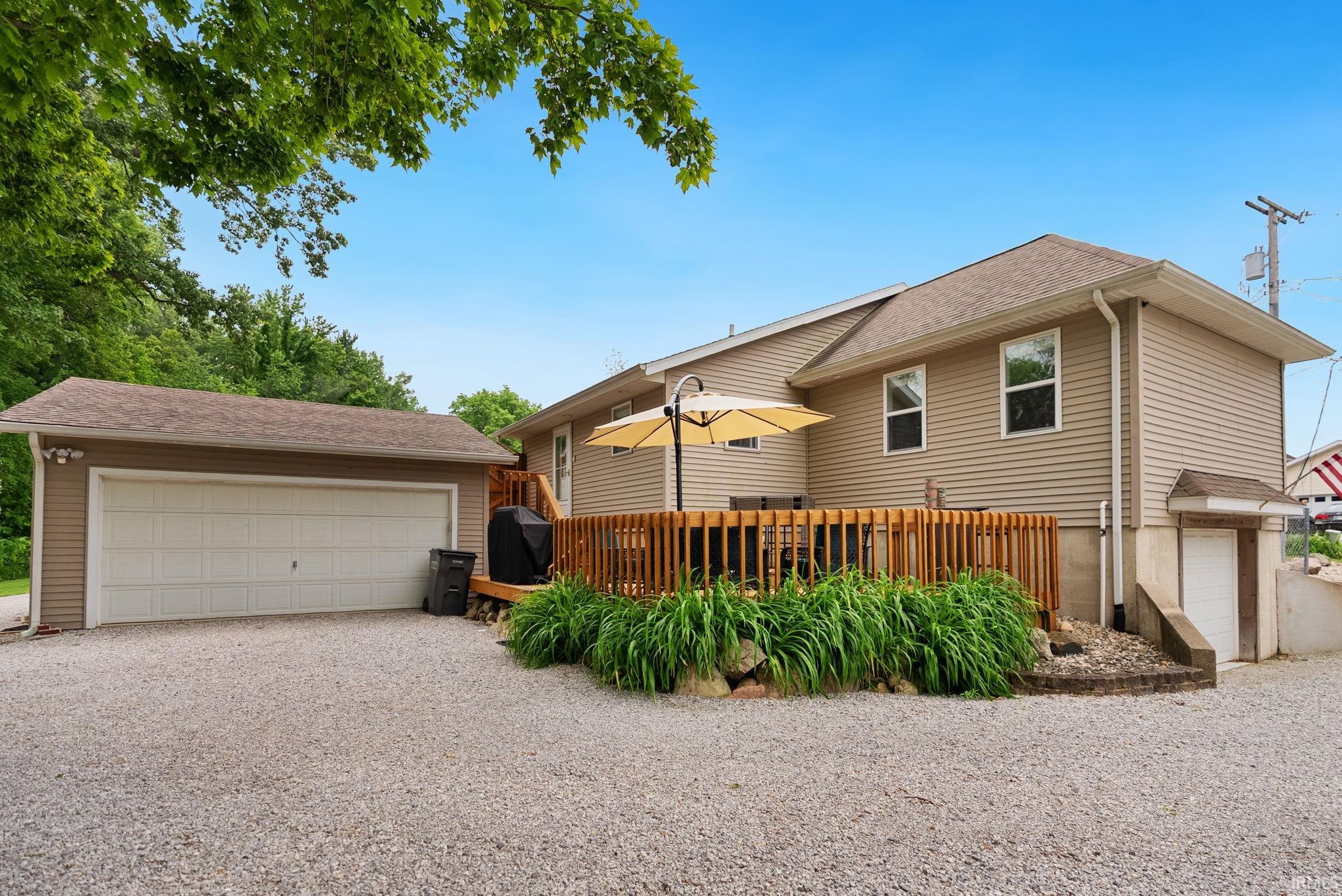 2136 Chapman Lake Drive Warsaw IN 46582