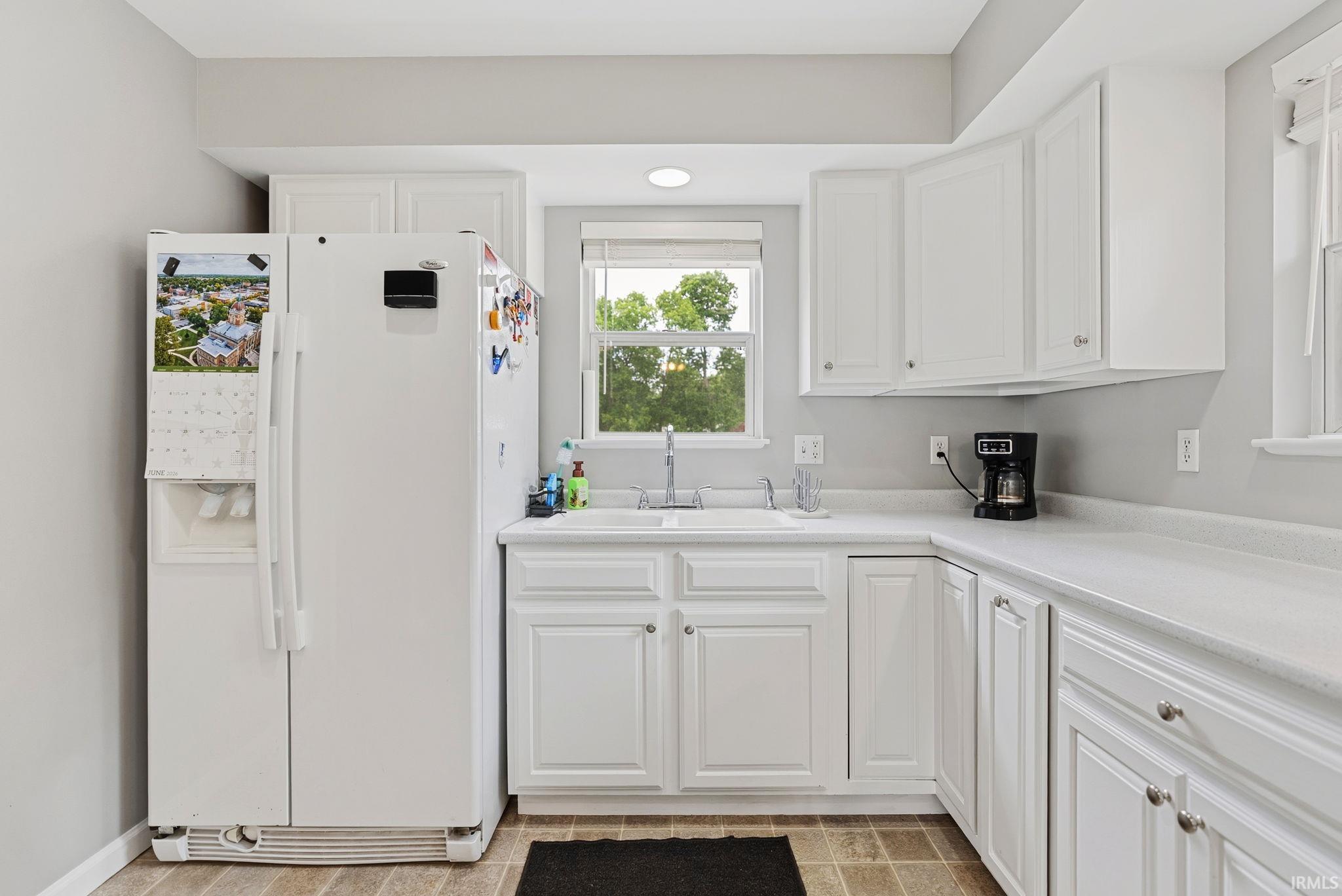 2136 Chapman Lake Drive Warsaw IN 46582
