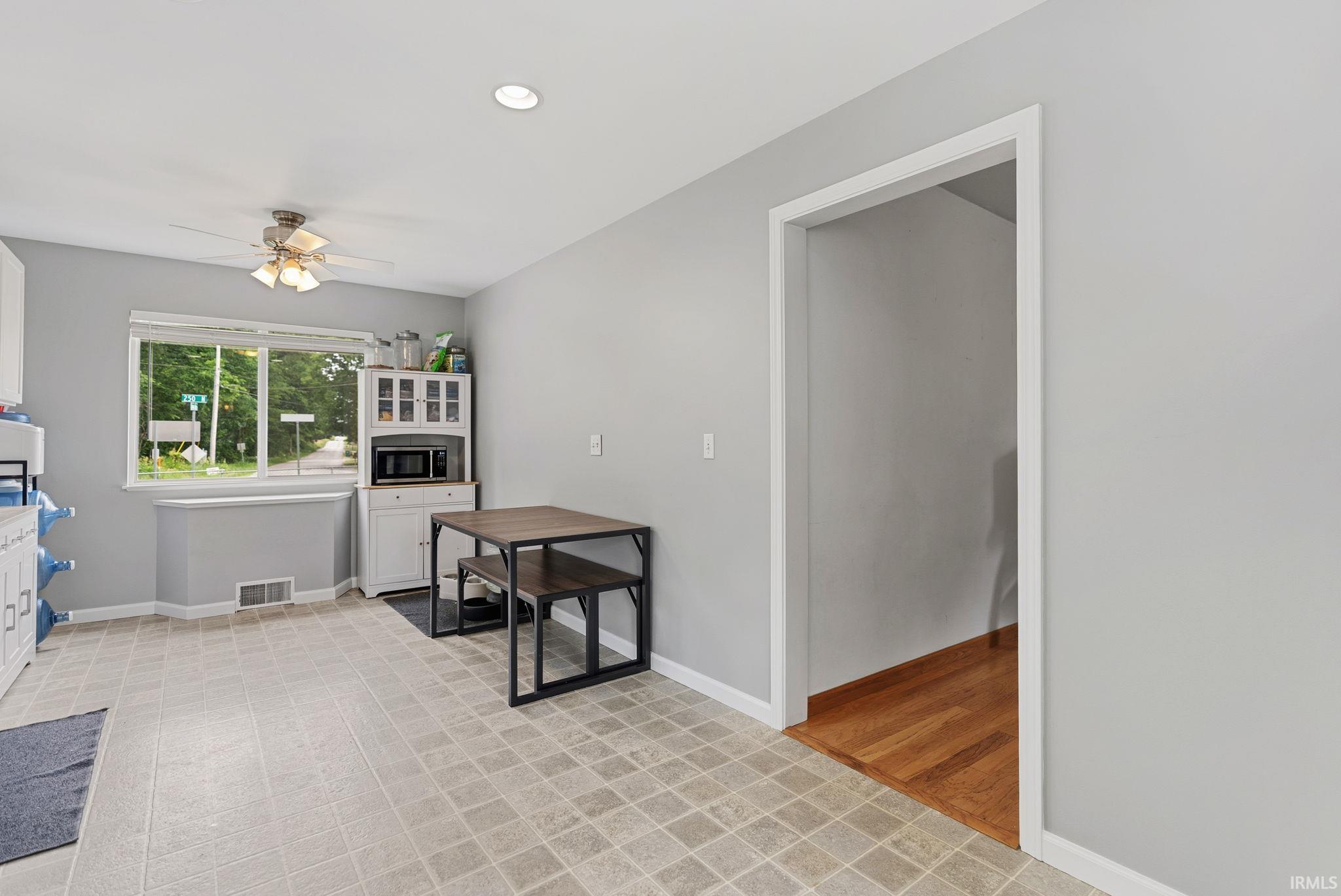 2136 Chapman Lake Drive Warsaw IN 46582