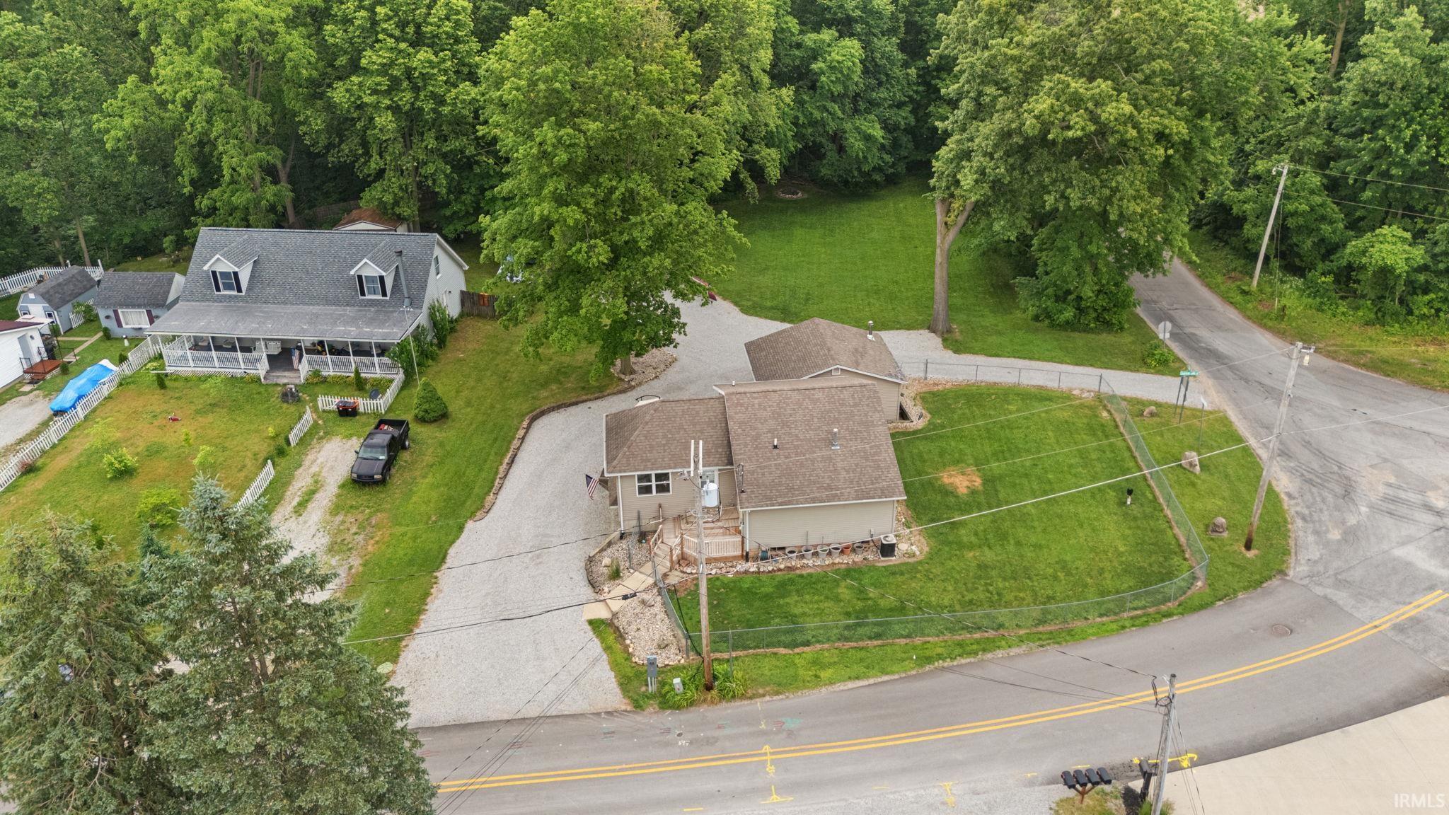 2136 Chapman Lake Drive Warsaw IN 46582