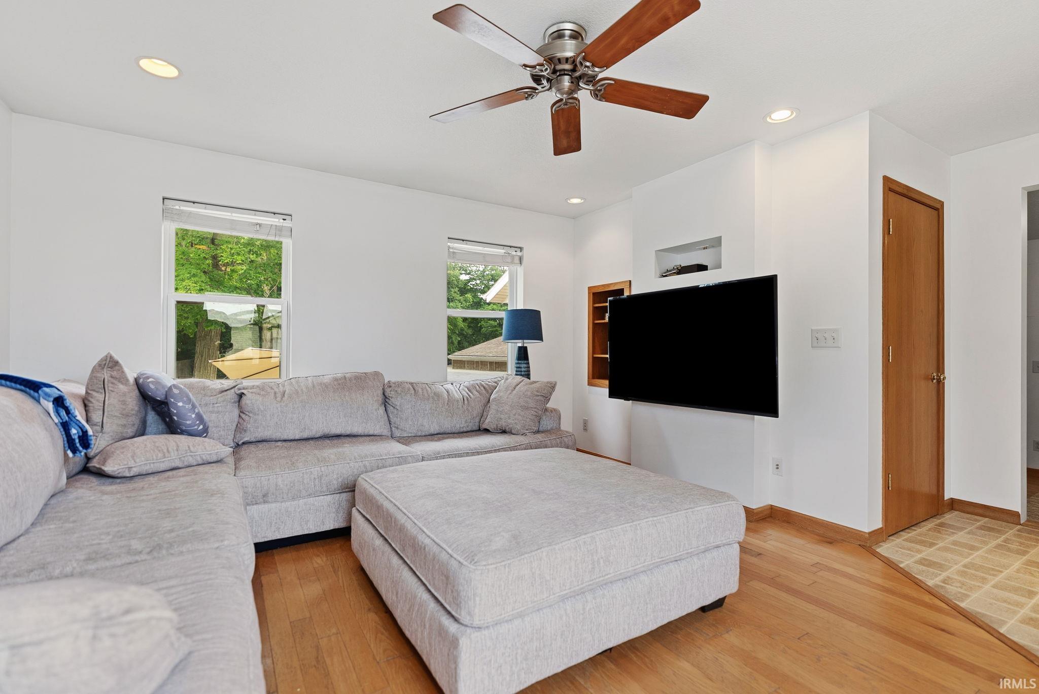 2136 Chapman Lake Drive Warsaw IN 46582
