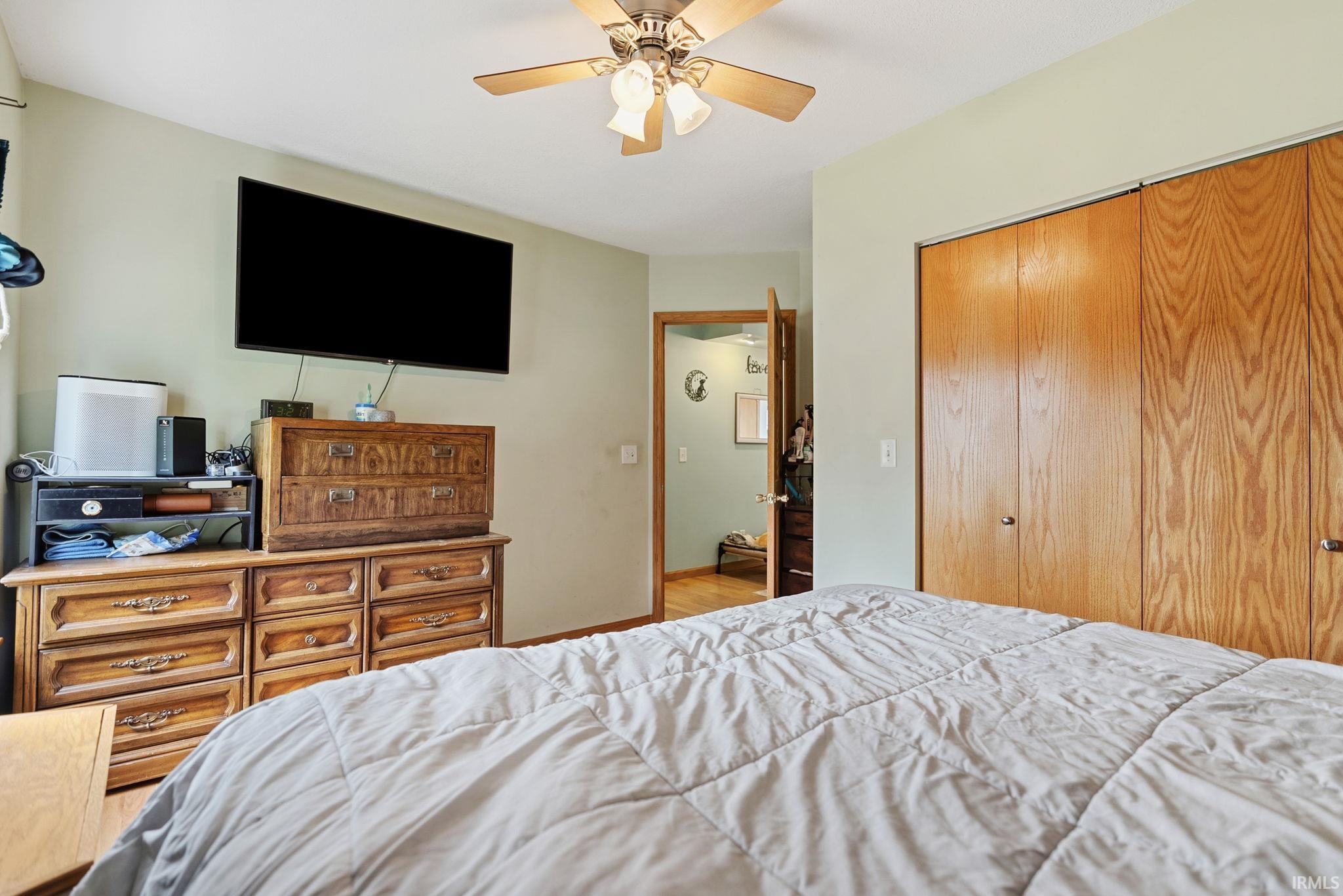 2136 Chapman Lake Drive Warsaw IN 46582