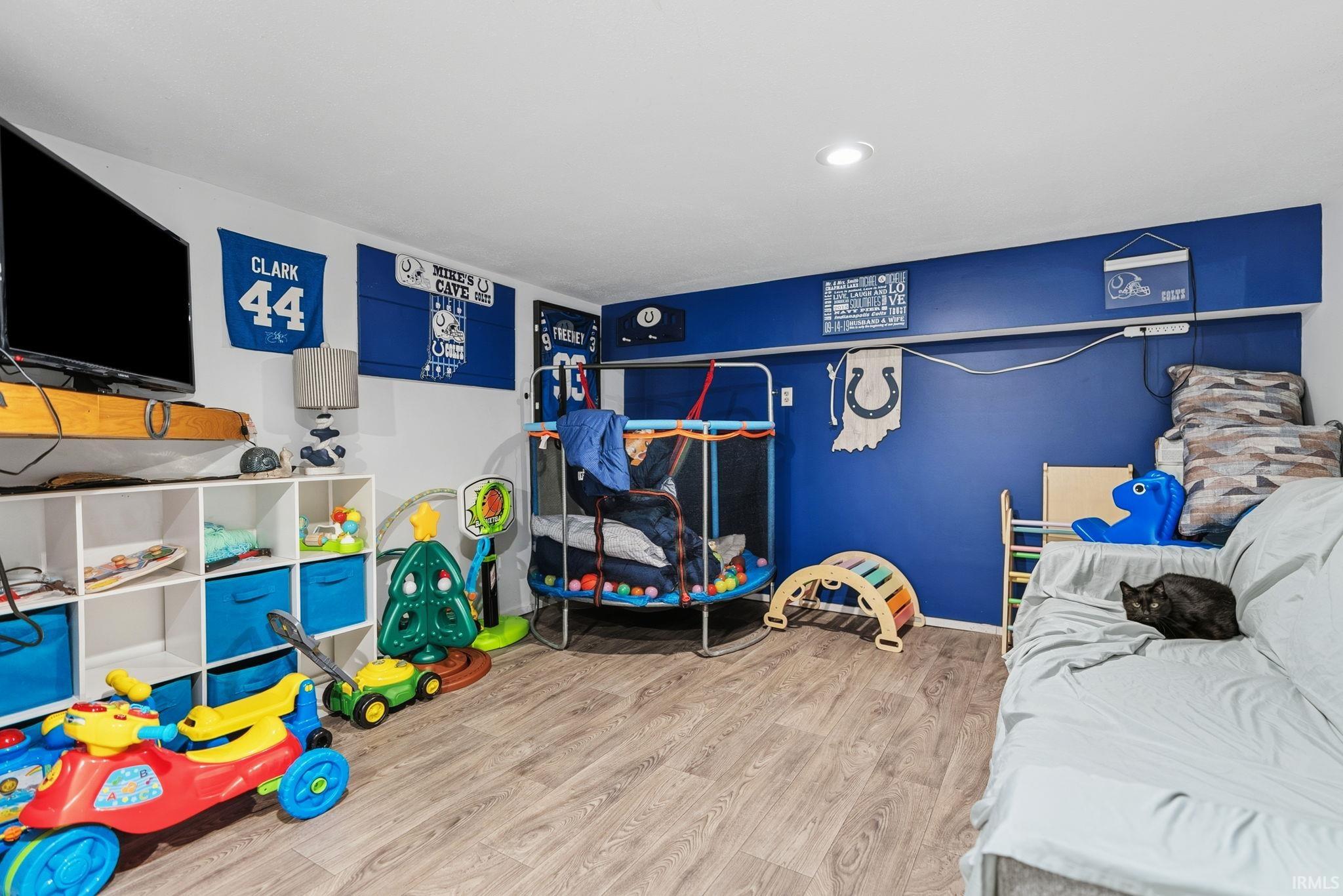 2136 Chapman Lake Drive Warsaw IN 46582