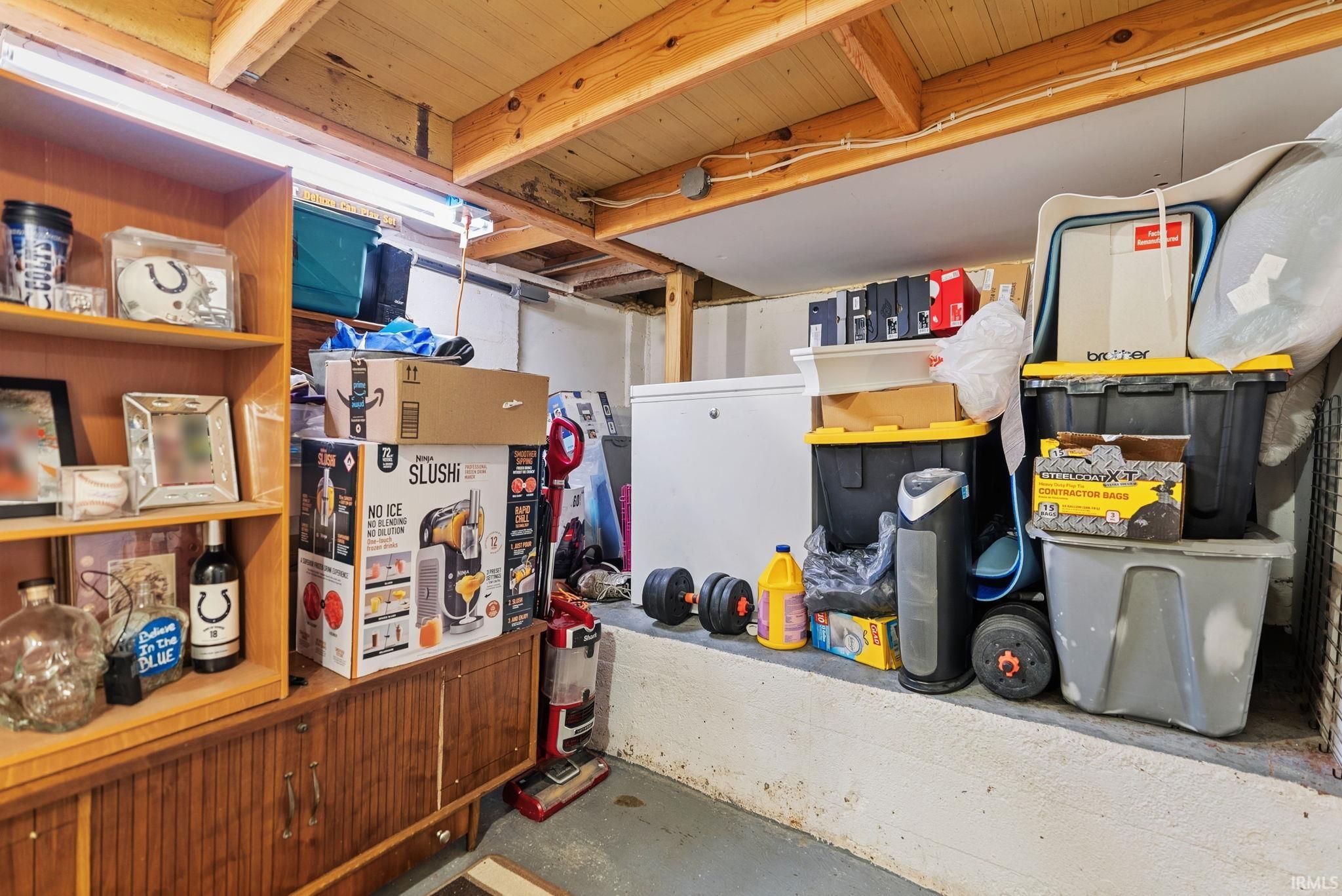 2136 Chapman Lake Drive Warsaw IN 46582