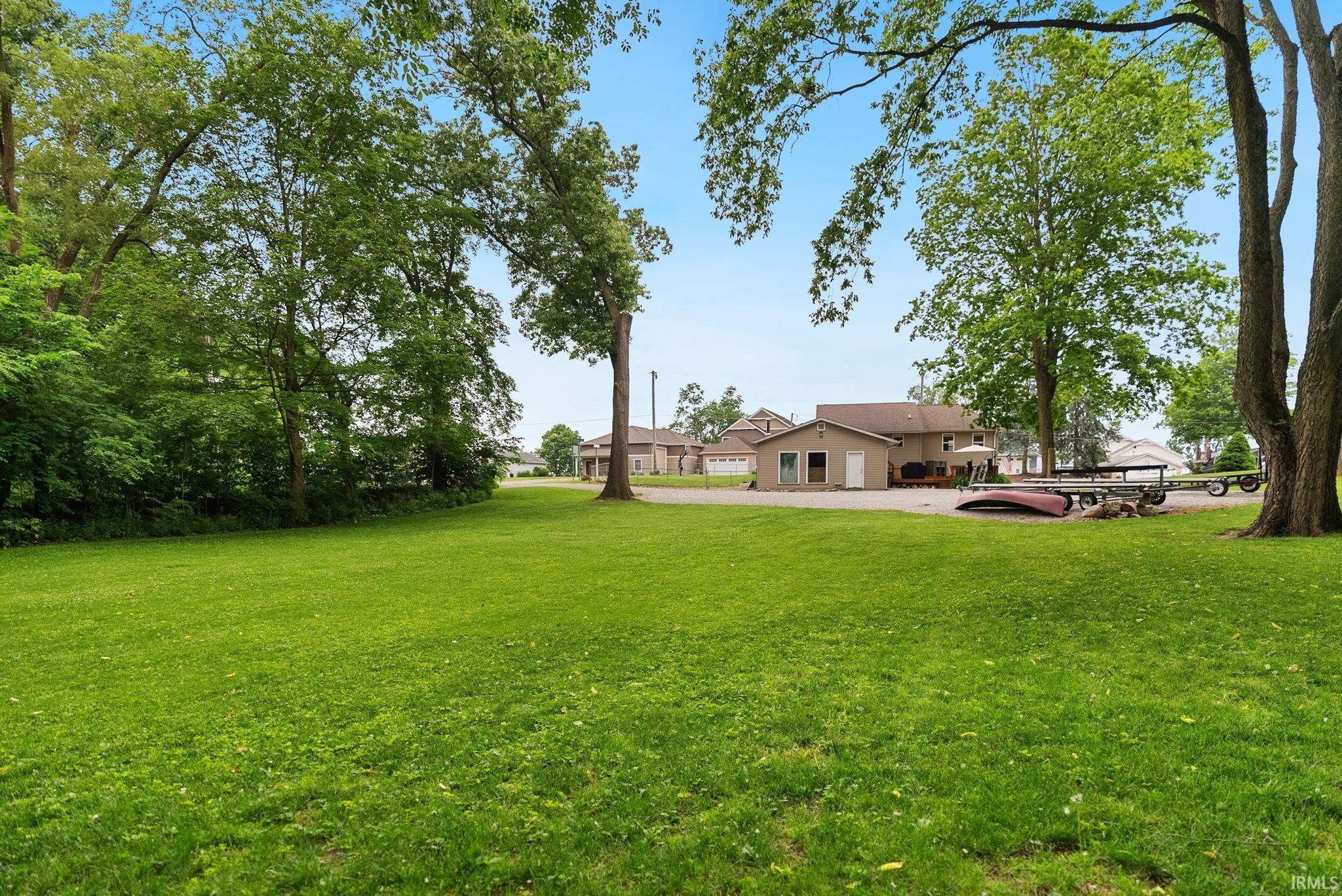 2136 Chapman Lake Drive Warsaw IN 46582