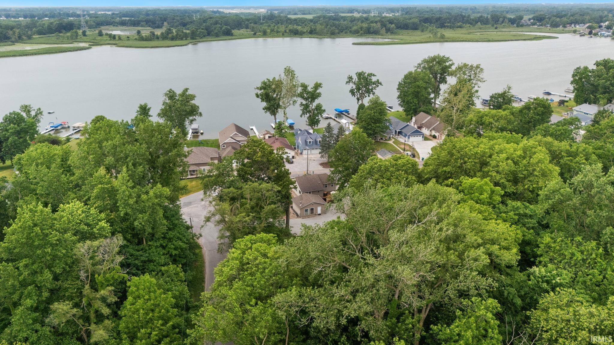 2136 Chapman Lake Drive Warsaw IN 46582