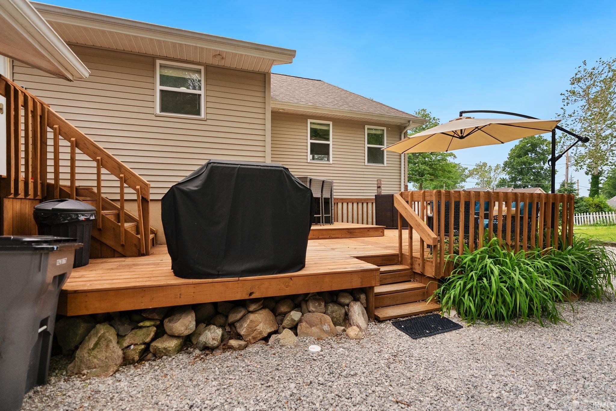 2136 Chapman Lake Drive Warsaw IN 46582