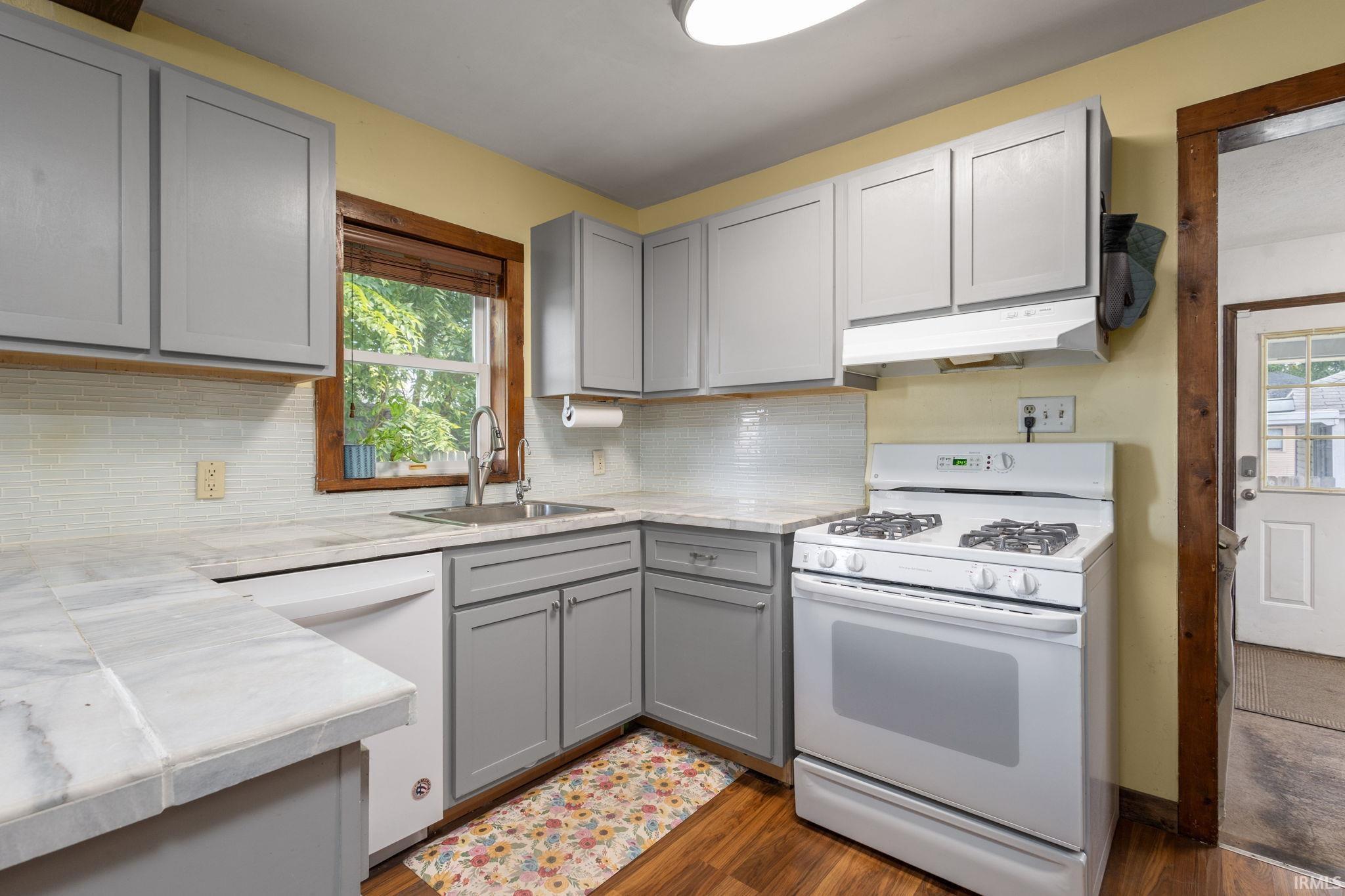 2311 W 6th Street Mishawaka IN 46544