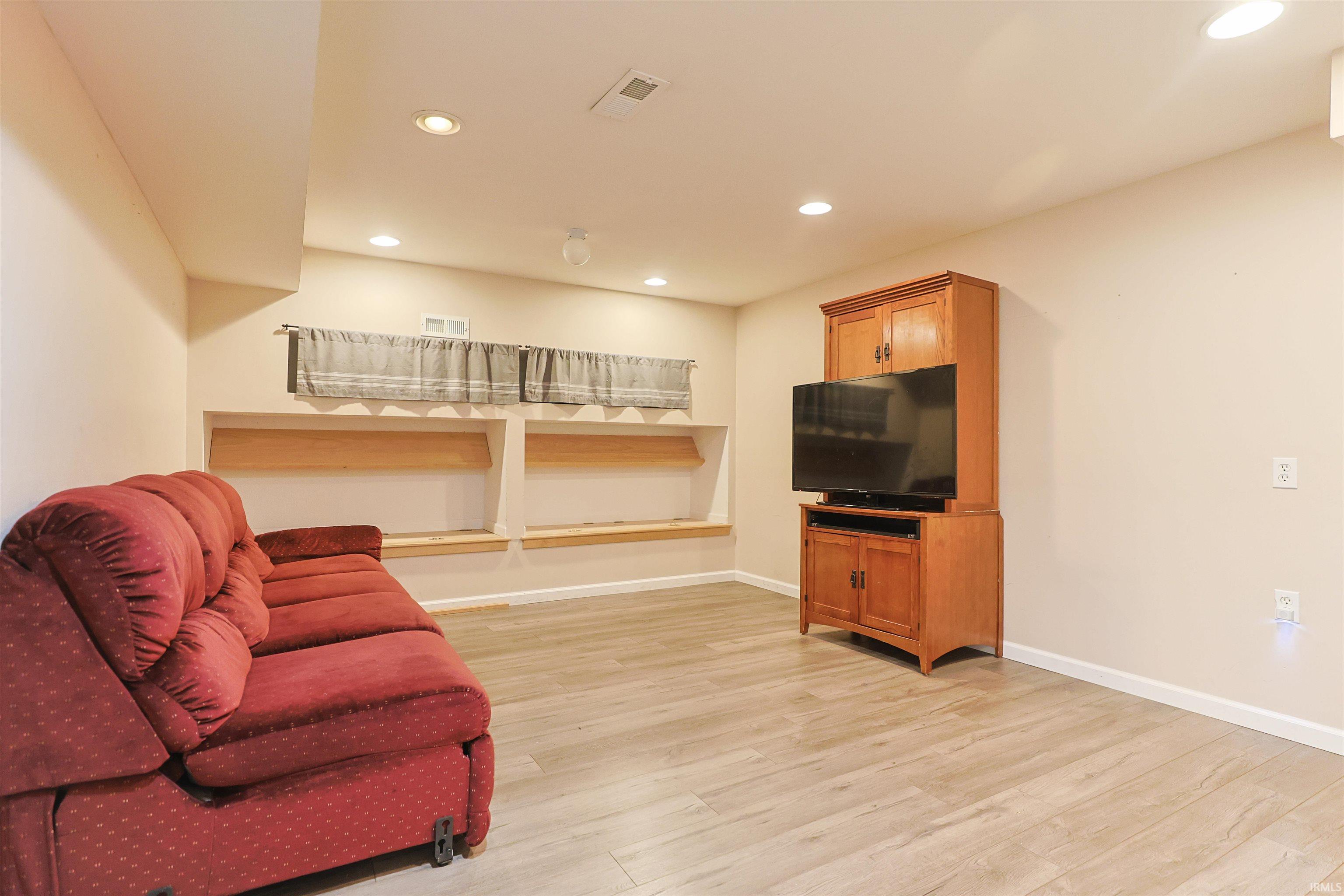 53051 Woodmar Drive Granger IN 46530