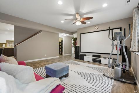 5600 Treeline Drive Columbus IN 47201