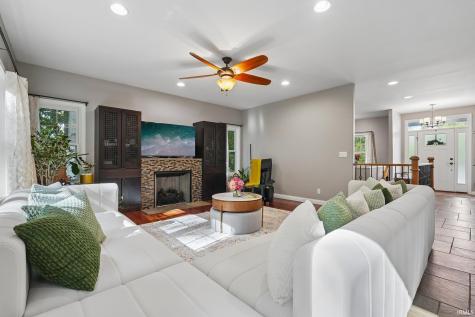 5600 Treeline Drive Columbus IN 47201