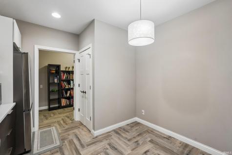 5600 Treeline Drive Columbus IN 47201
