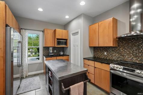 5600 Treeline Drive Columbus IN 47201
