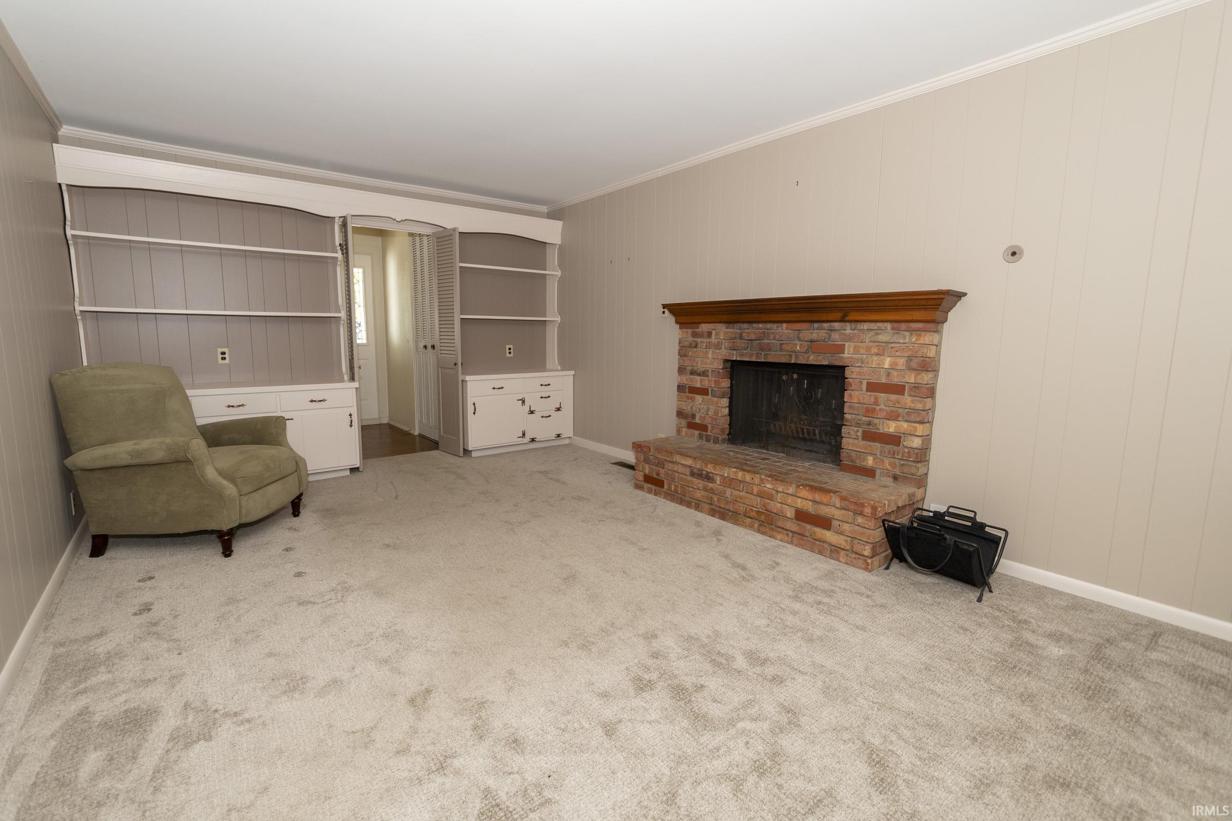 1936 Piedmont Way South Bend IN 46614
