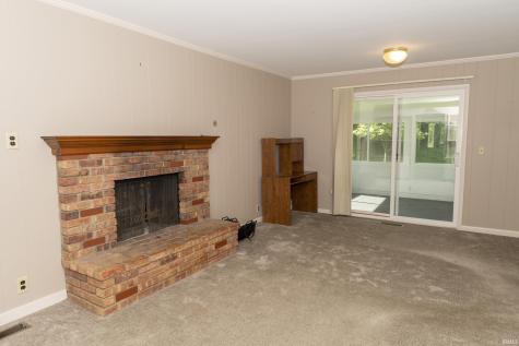1936 Piedmont Way South Bend IN 46614