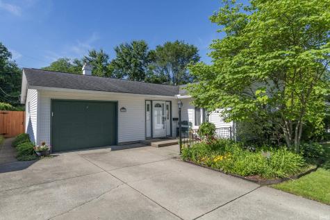 1936 Piedmont Way South Bend IN 46614