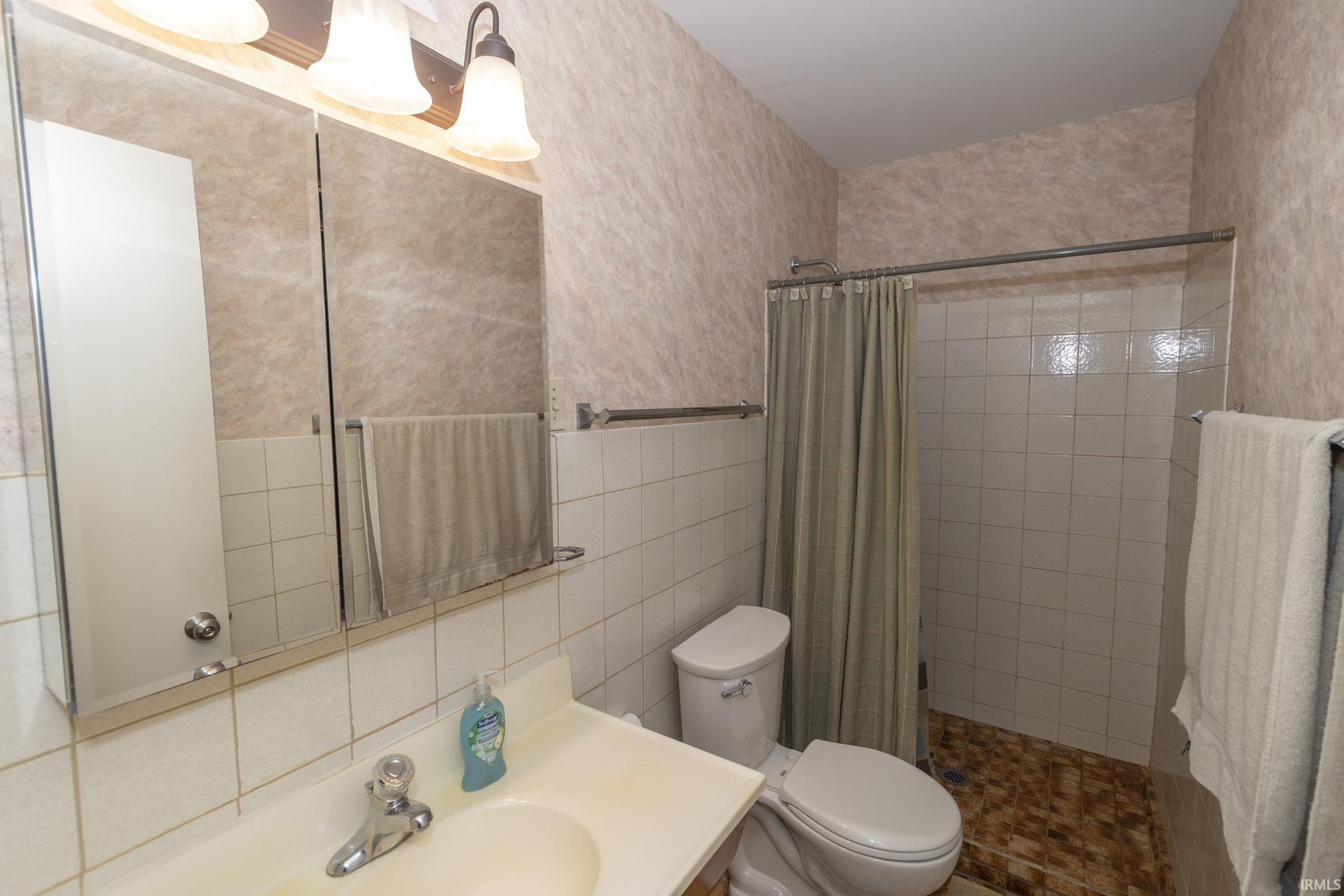 1936 Piedmont Way South Bend IN 46614