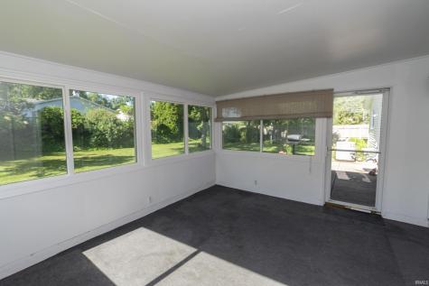 1936 Piedmont Way South Bend IN 46614