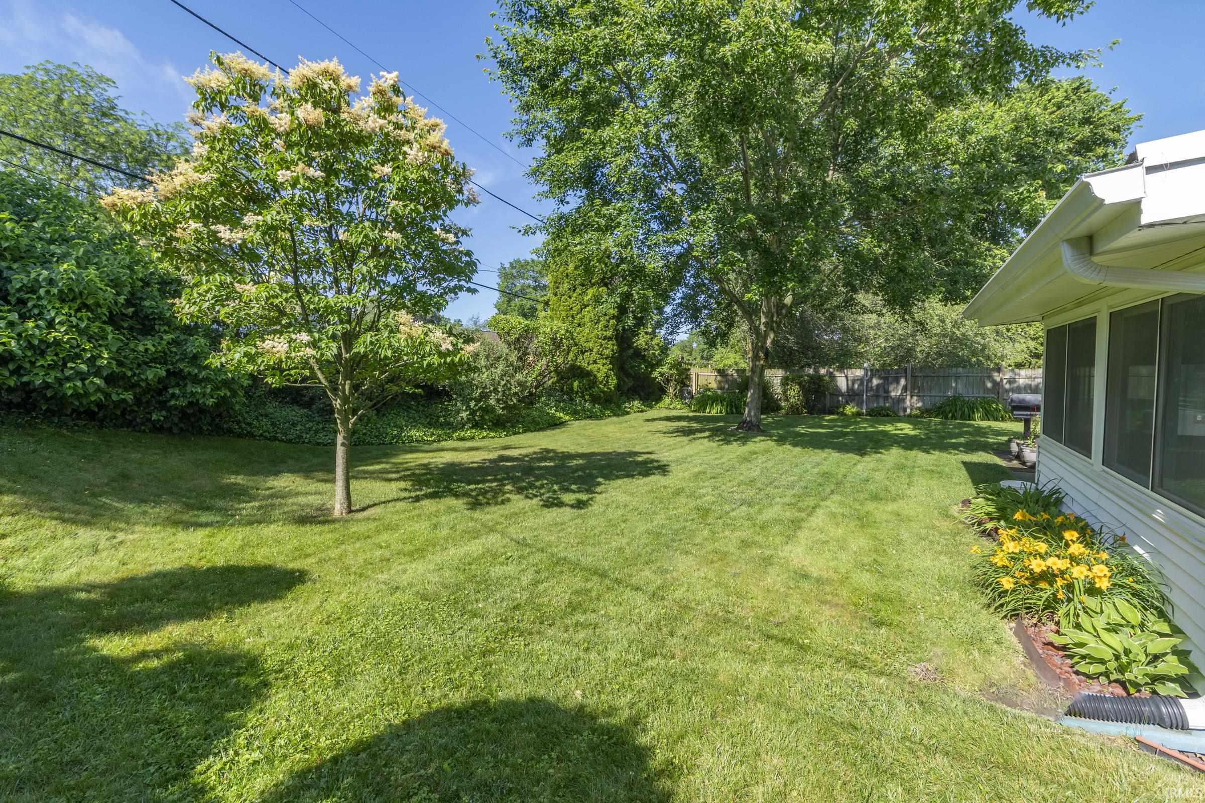 1936 Piedmont Way South Bend IN 46614