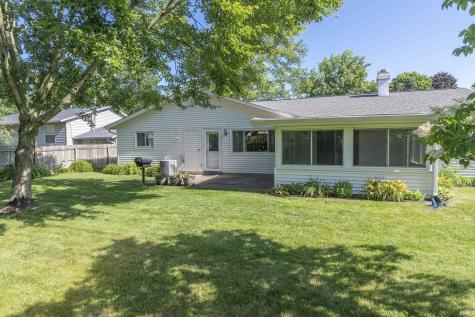 1936 Piedmont Way South Bend IN 46614
