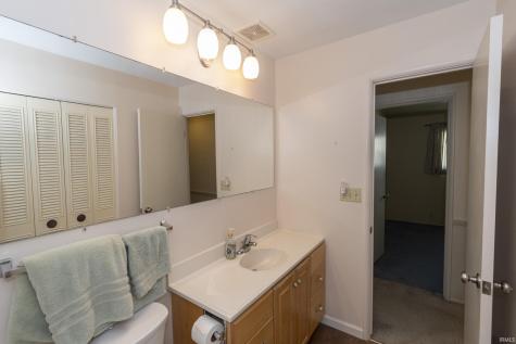1936 Piedmont Way South Bend IN 46614