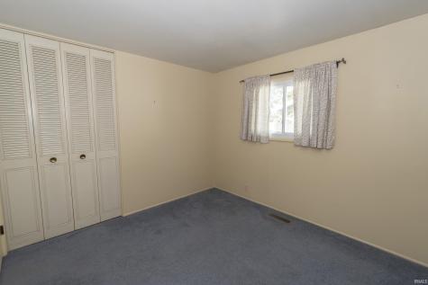 1936 Piedmont Way South Bend IN 46614