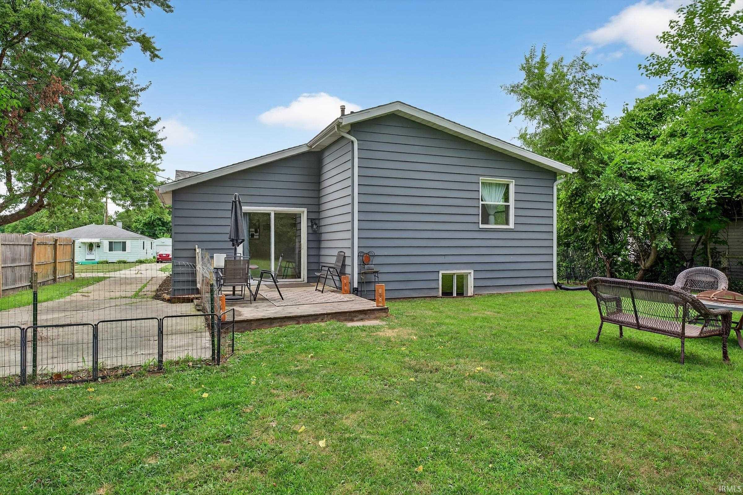 1222 Edgewood Drive South Bend IN 46616