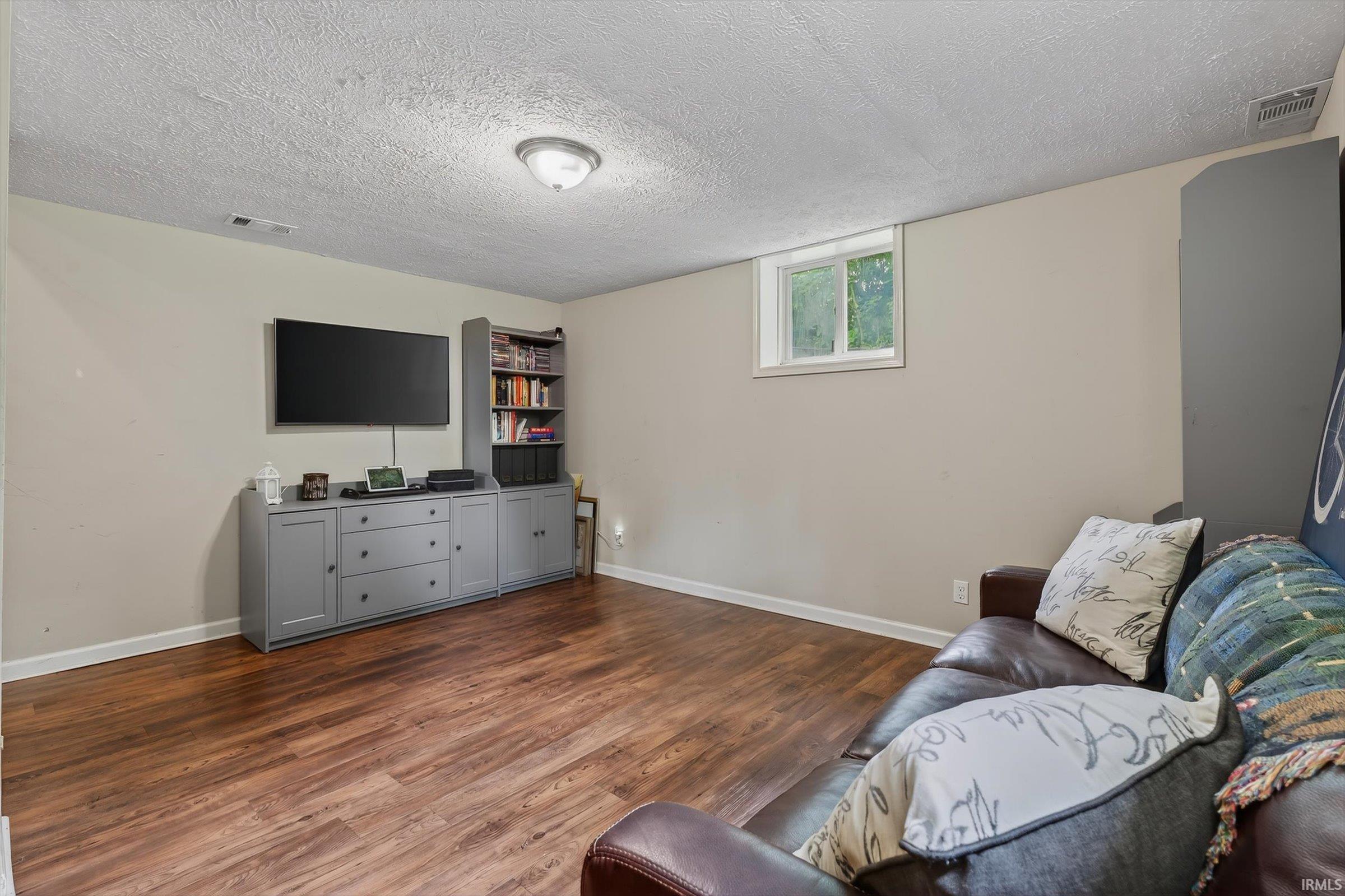 1222 Edgewood Drive South Bend IN 46616
