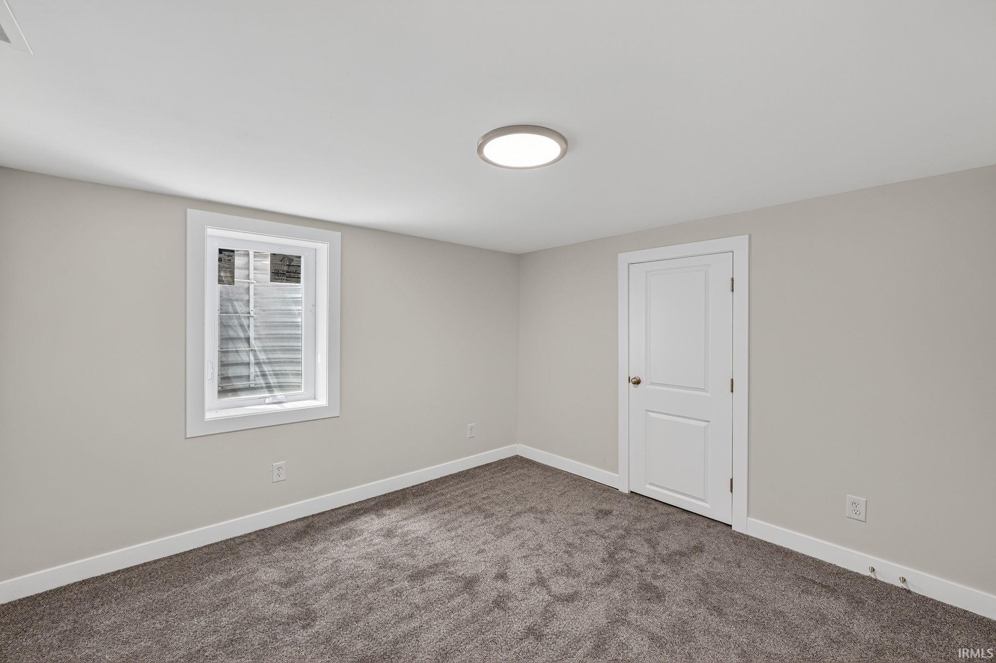 1037 N Twyckenham Drive South Bend IN 46617