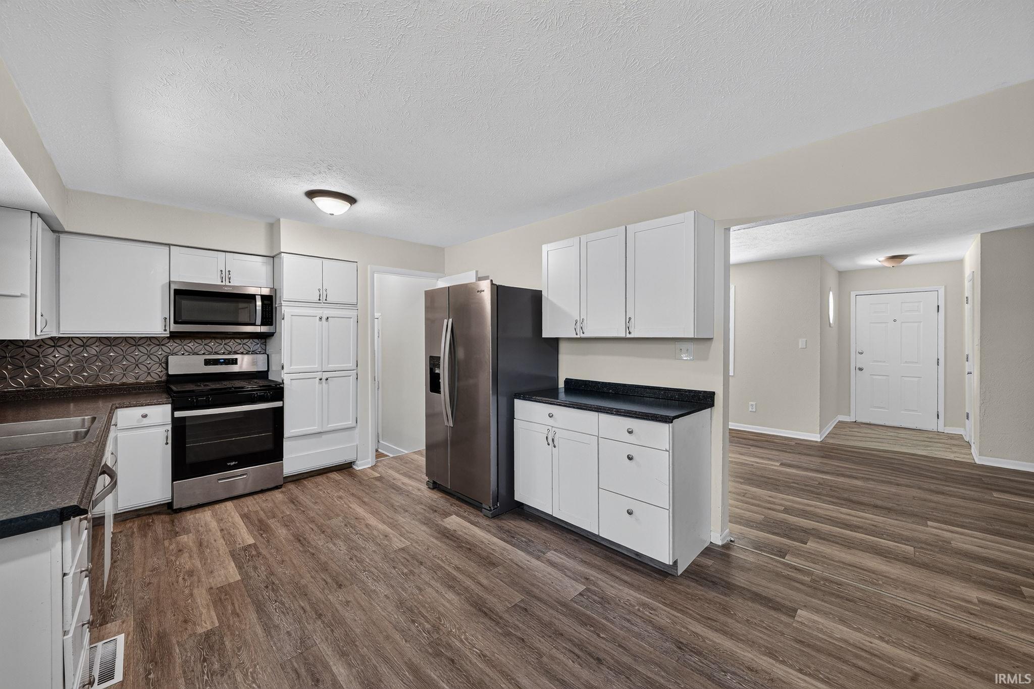 1037 N Twyckenham Drive South Bend IN 46617
