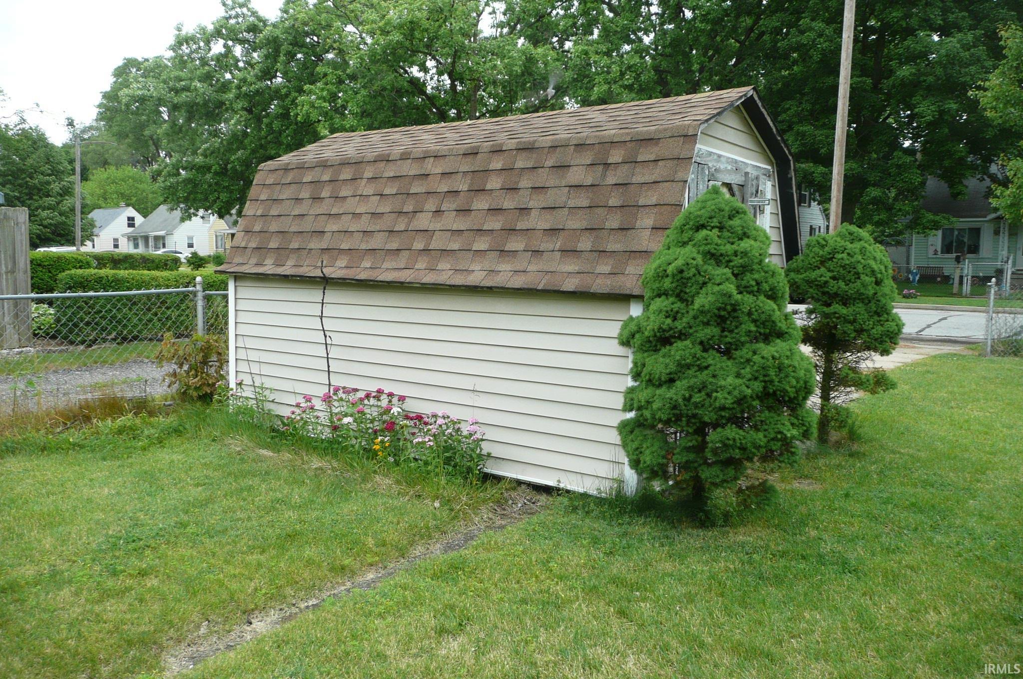 2057 Riverside Drive South Bend IN 46616