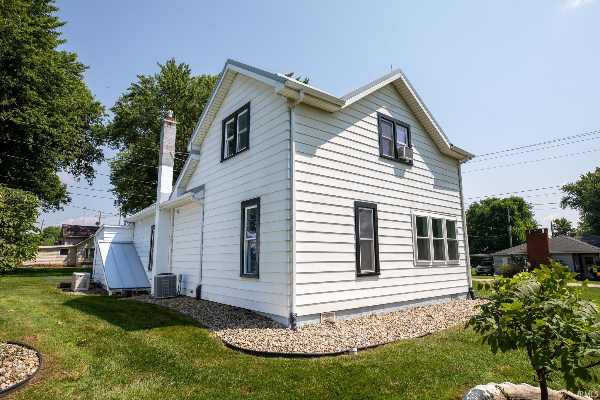 106 N Wray Street Warsaw IN 46580